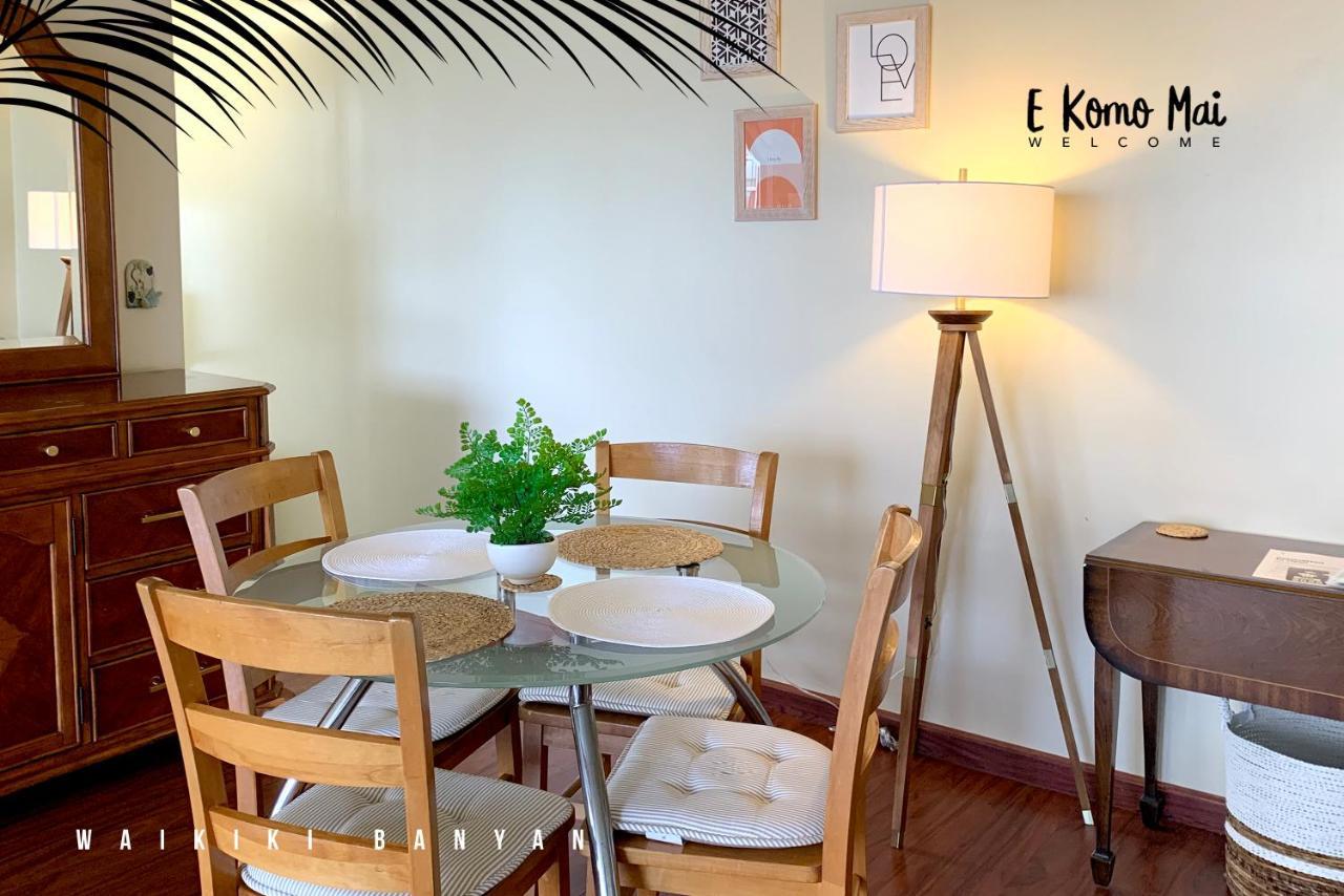 A Block Away To Waikiki Beach/Pool/Free Parking ホノルル エクステリア 写真